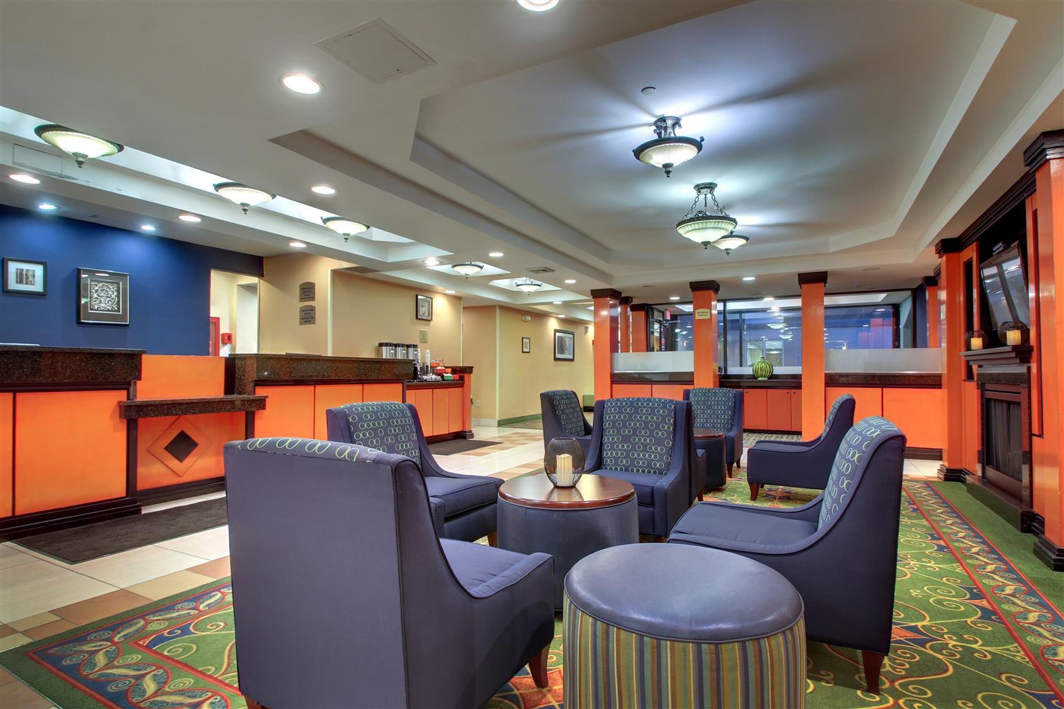 Best Western Plus New Englander Уобърн Екстериор снимка